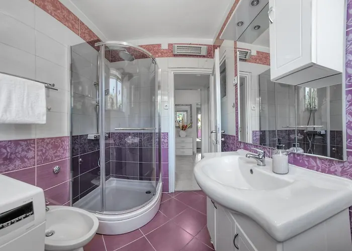 M & M Διαμέρισμα *